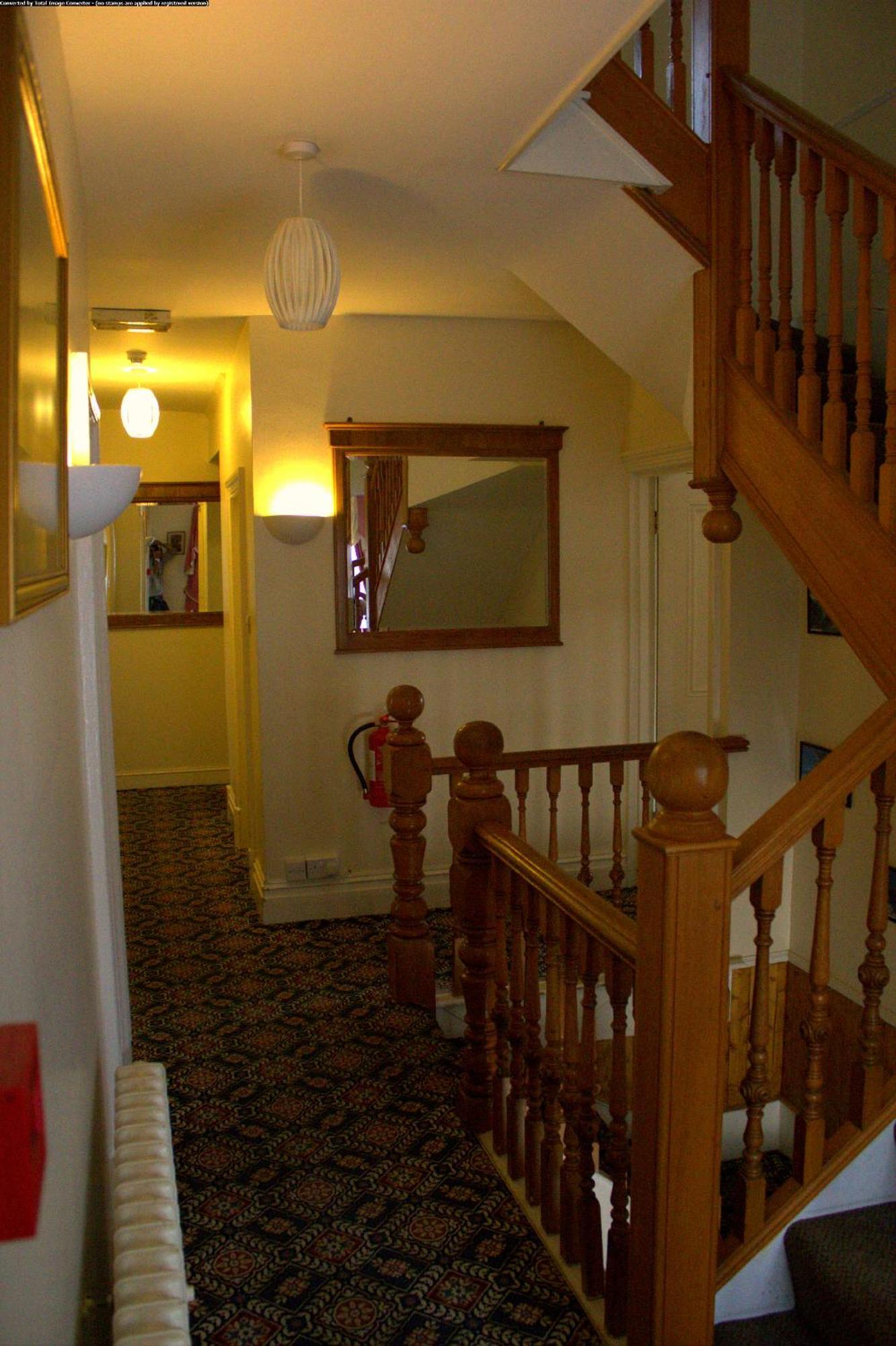 Gatwick Turret Guest House Horley Exteriör bild