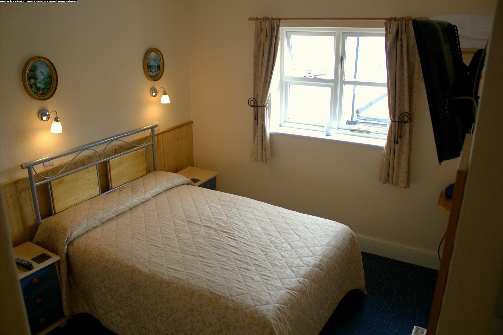 Gatwick Turret Guest House Horley Exteriör bild