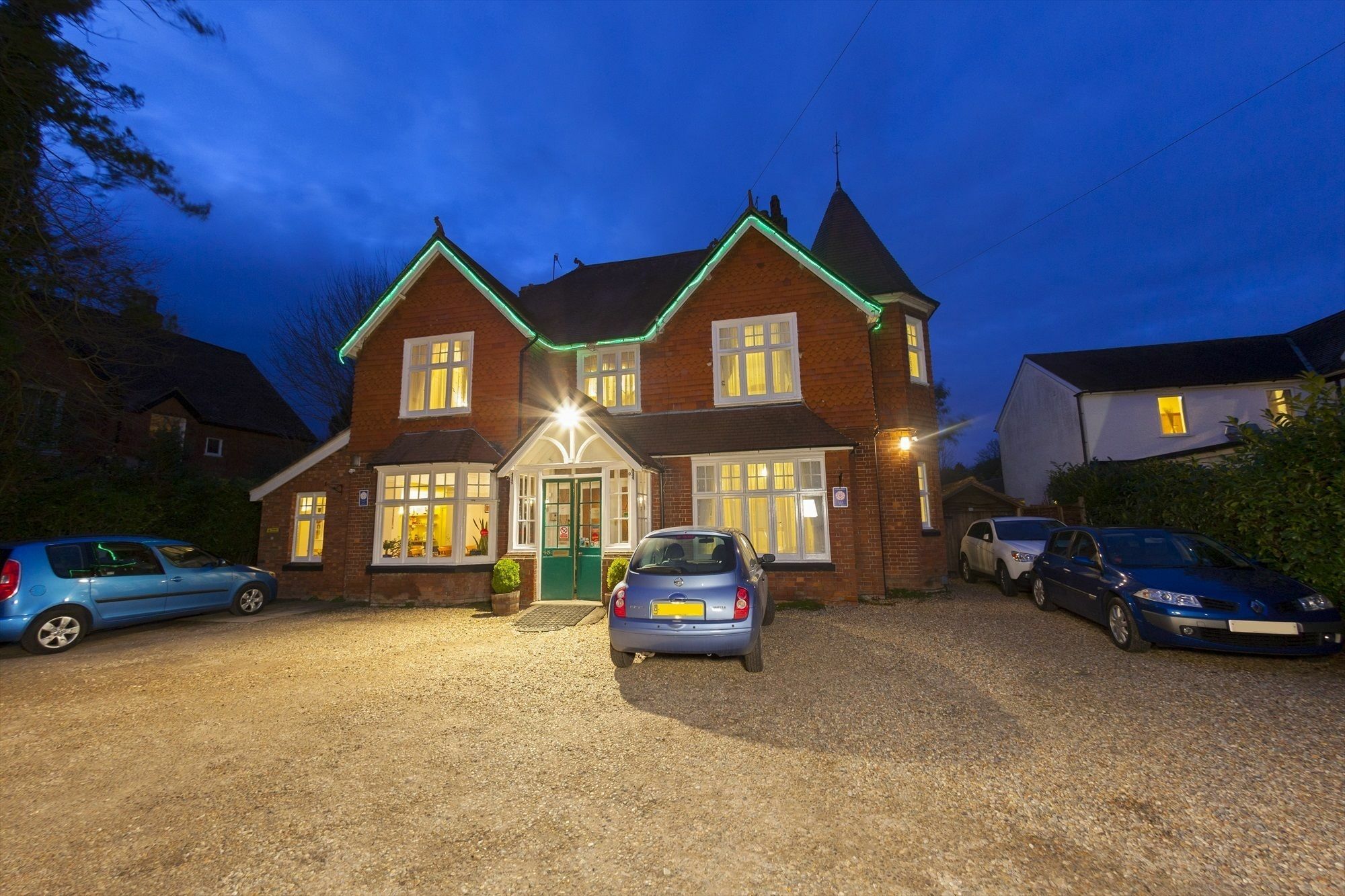 Gatwick Turret Guest House Horley Exteriör bild